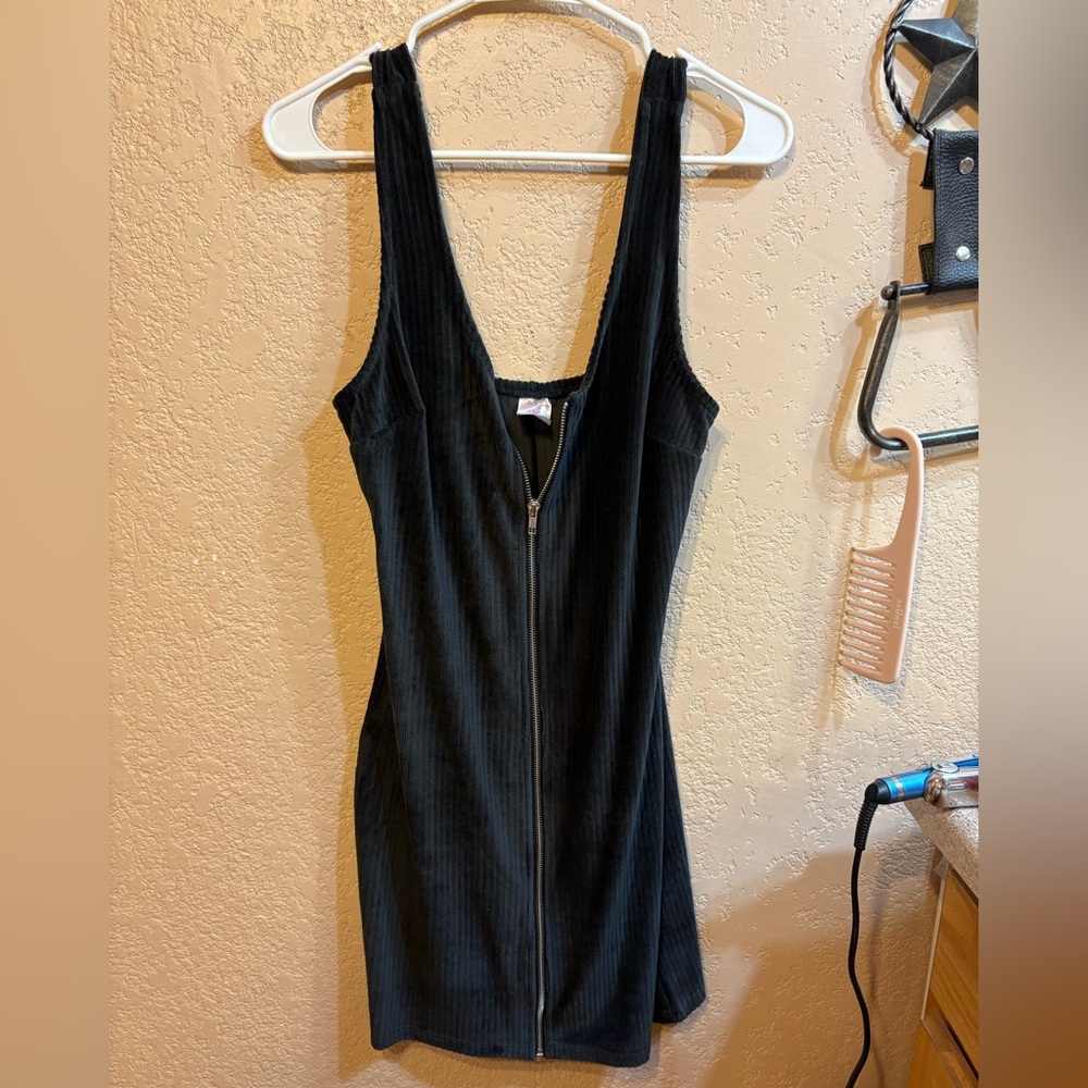 Elegant Black Dress